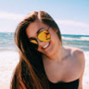 Meet your Posher, Leah